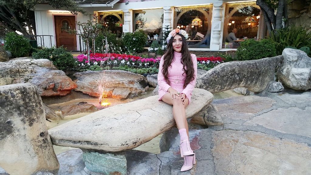 krystal alexis aguilar life of a doll vintage blogger madonna inn