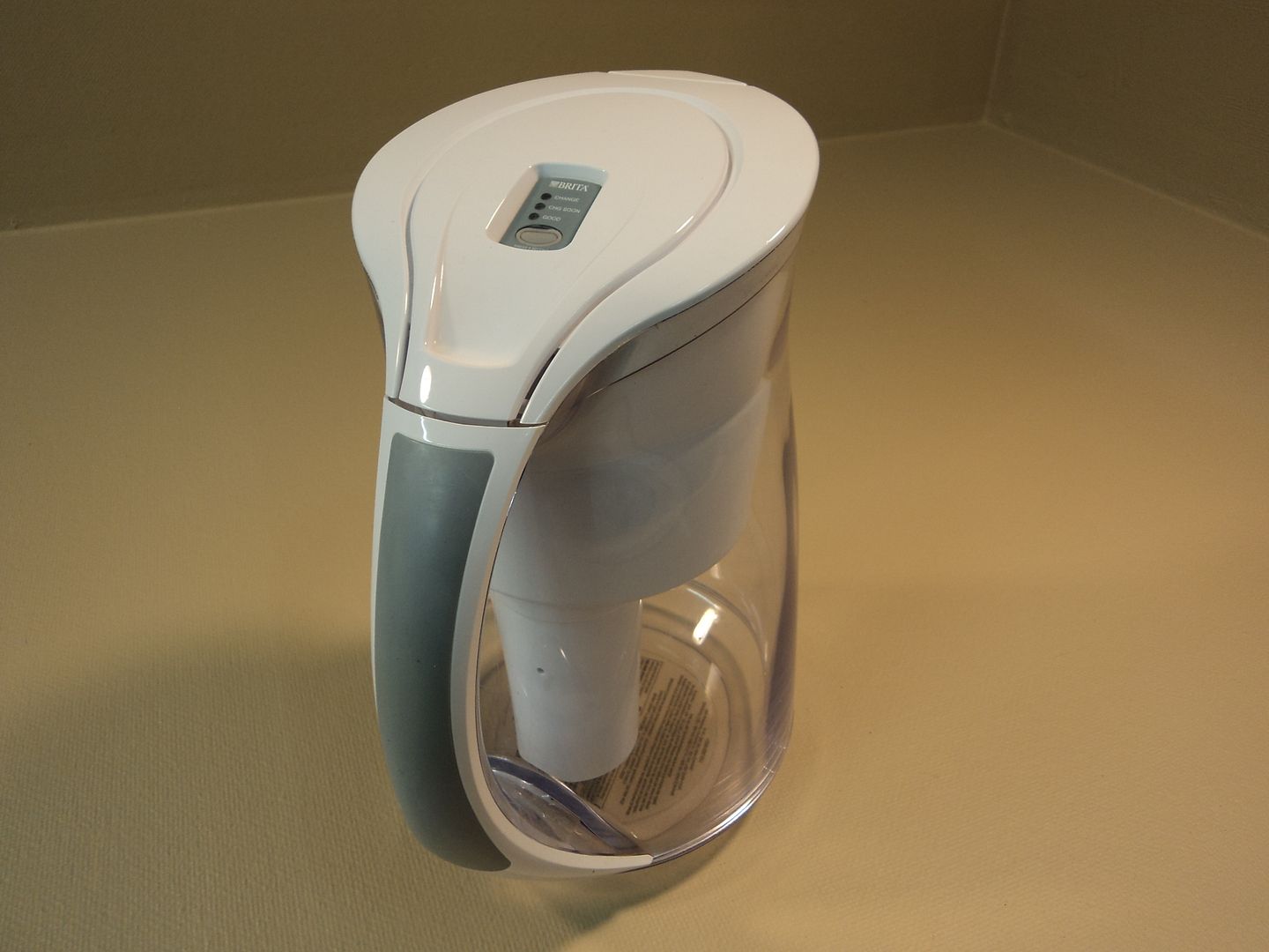 Brita Water Filtration System Oceania Pitcher Easy Fill Lid 10 Cups