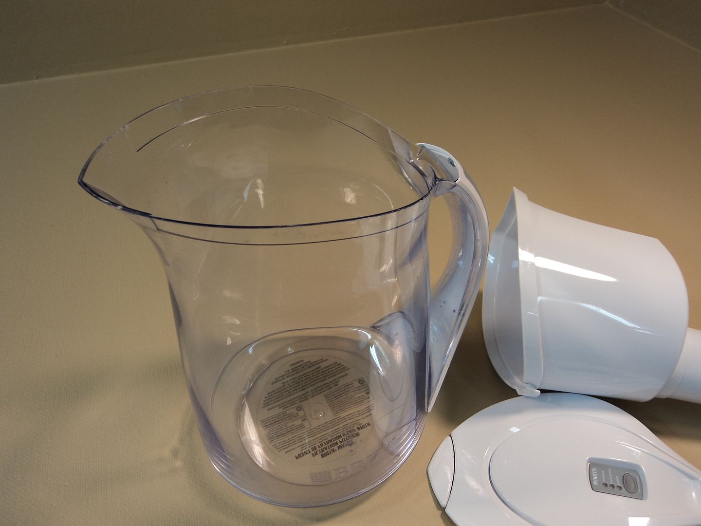 Brita Water Filtration System Oceania Pitcher Easy Fill Lid 10 Cups