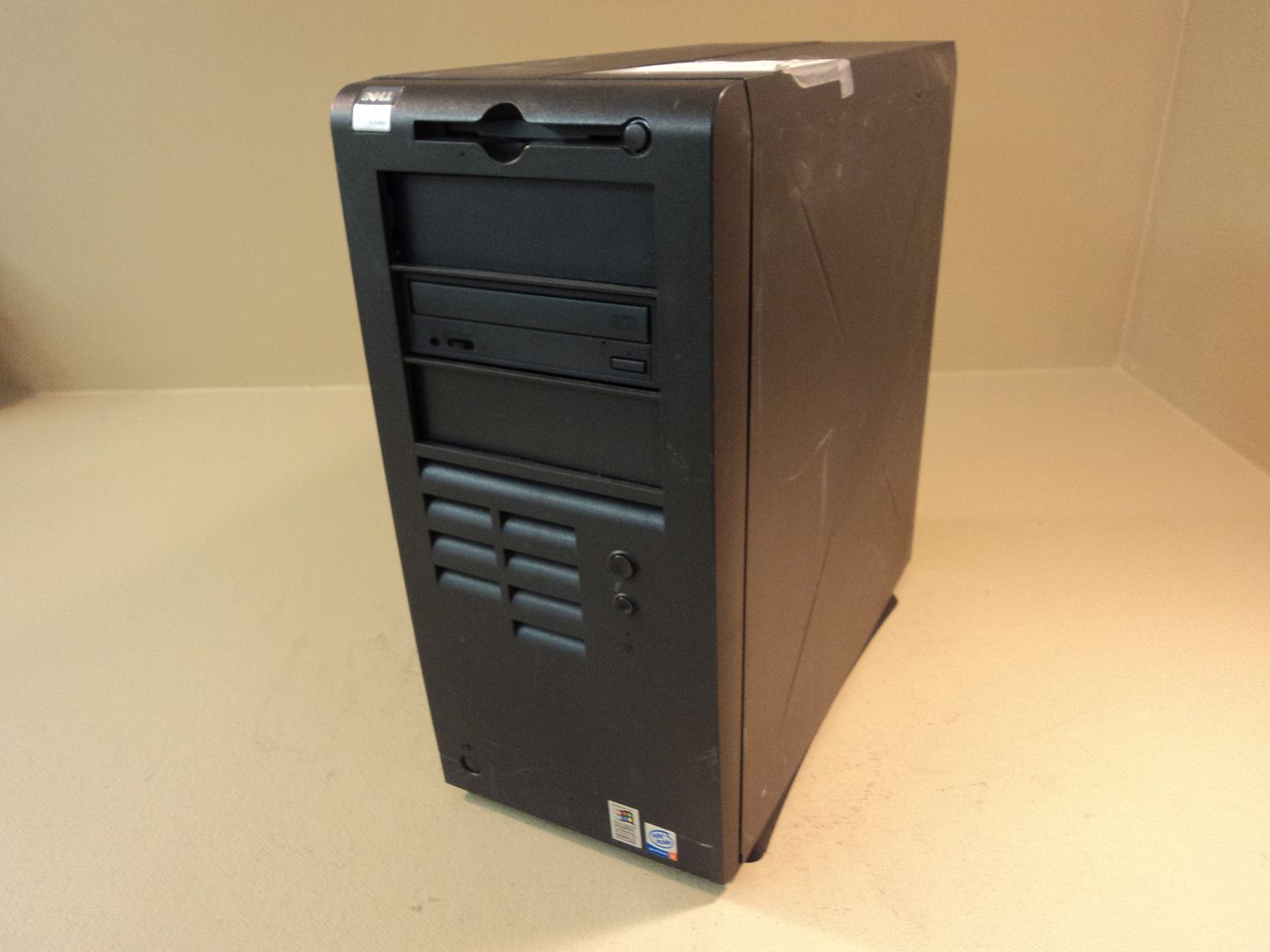 Dell Desktop Computer Windows 2000 30GB HD Pentium 4 1.4GHz OptiPlex