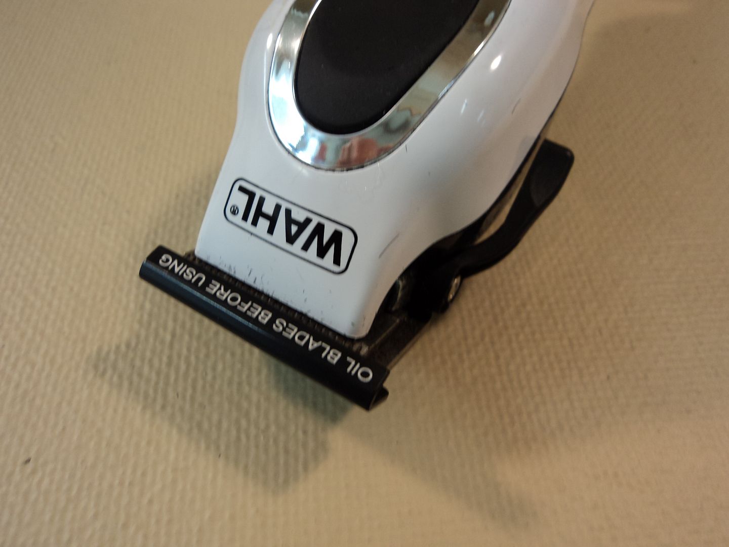 Wahl Deluxe Style Pro Clipper White/Black Includes Carry Case MC3 eBay