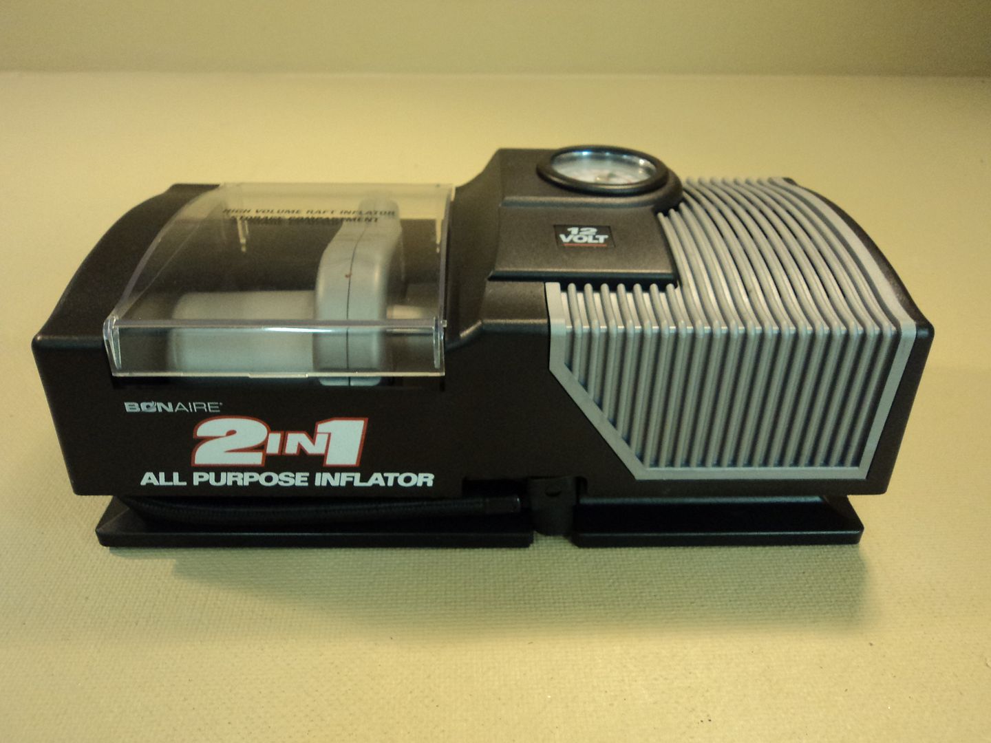 Bonaire 2 In 1 All Purpose Inflator 12V Tires Rafts Float Tubes CL150C