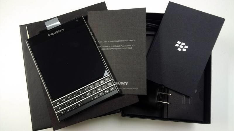 MiniAppleShop-BlackBerry Passport hàng mới 100% Seal box Made in Mexico - 2