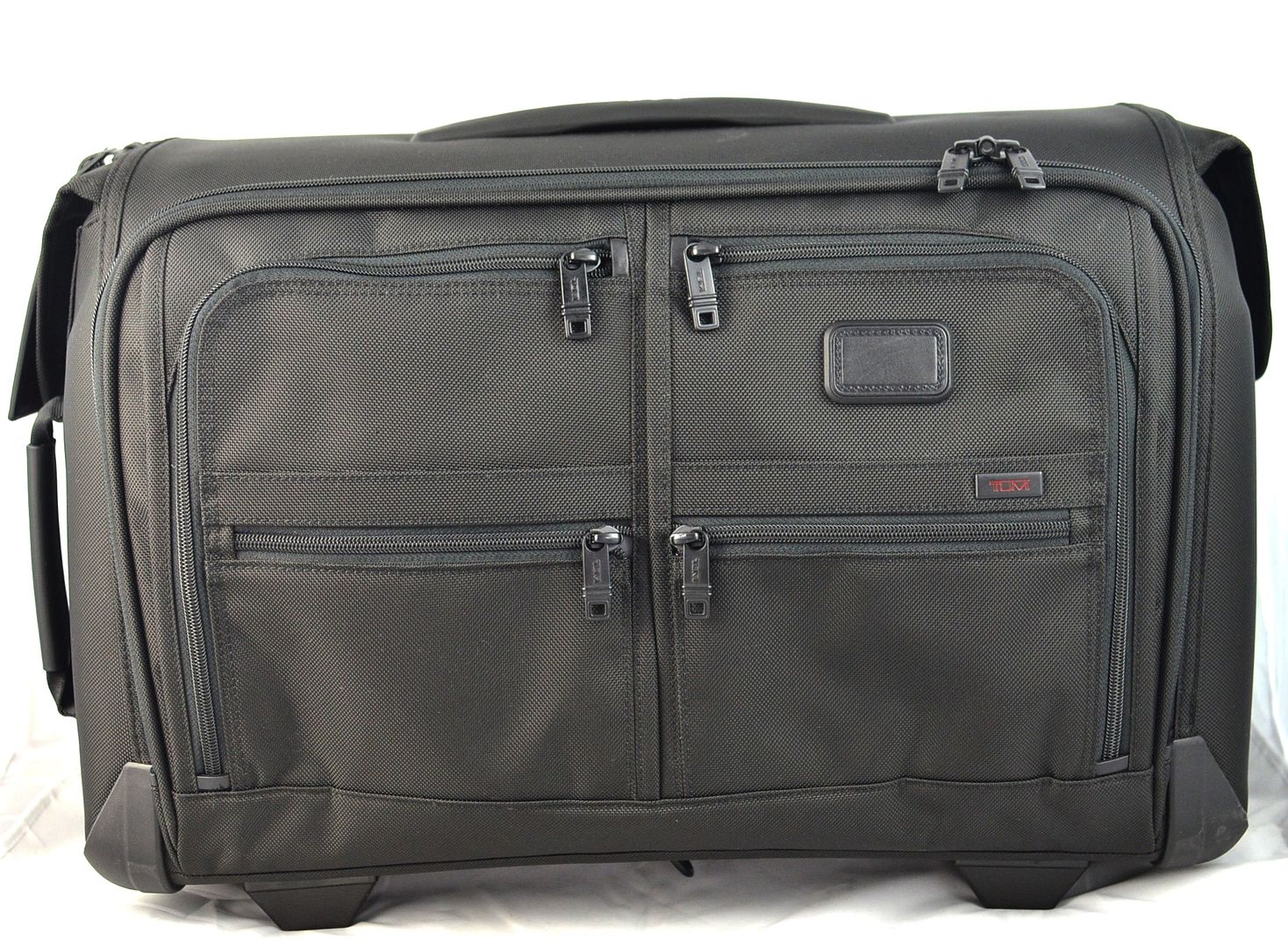 (R) - TUMI &#39;Alpha Travel & Business&#39; Wheeled Garment Bag Carry-On - 22037D2 | eBay