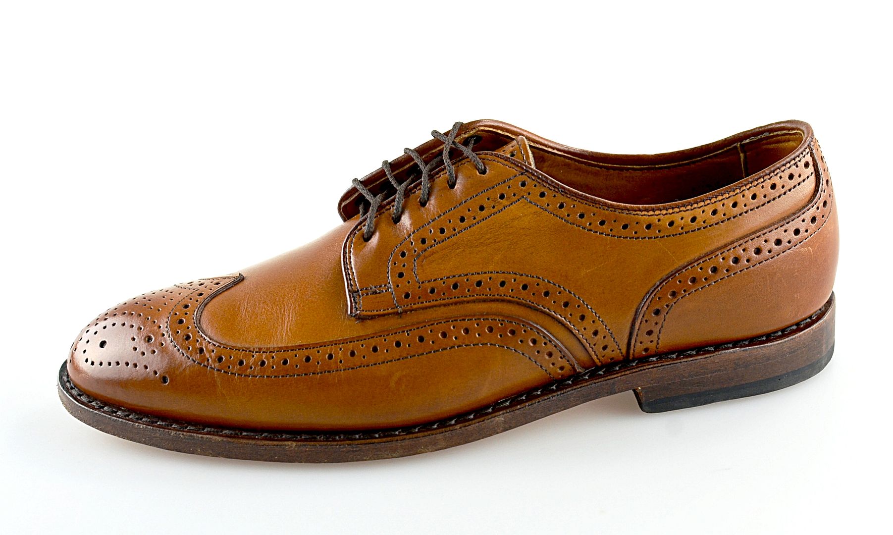 allen edmonds oxford wingtips