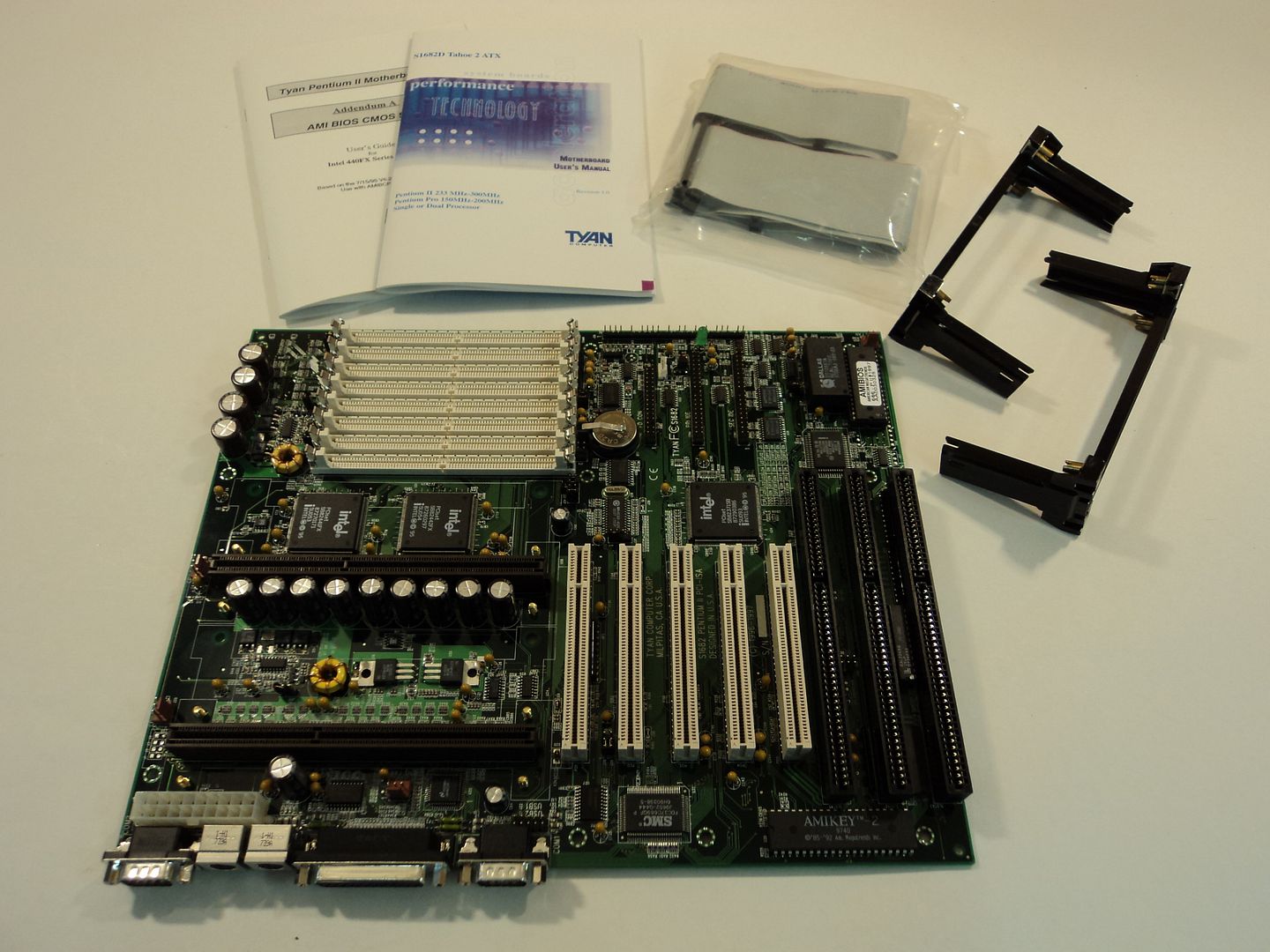 Tyan Single Dual Pentium II Motherboard 233MHz to 300MHz S1682D Tahoe 2 ATX